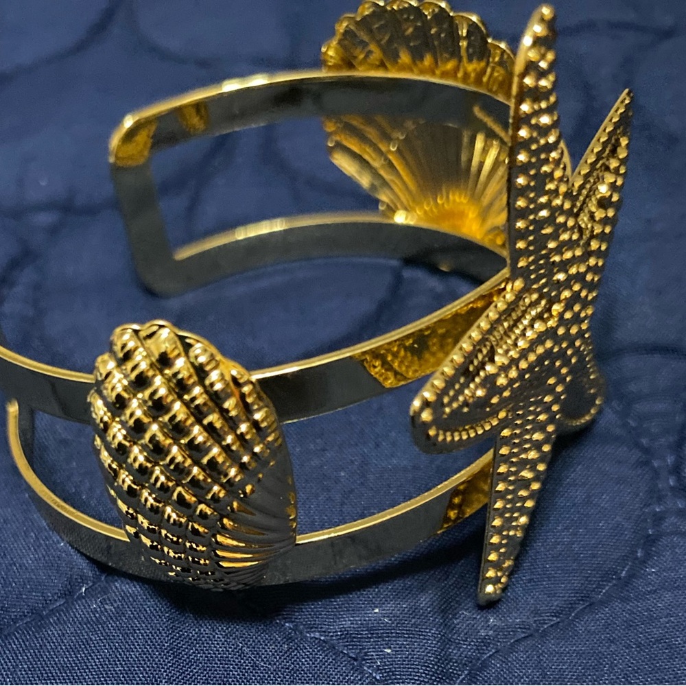 Gold Cuff bracelet